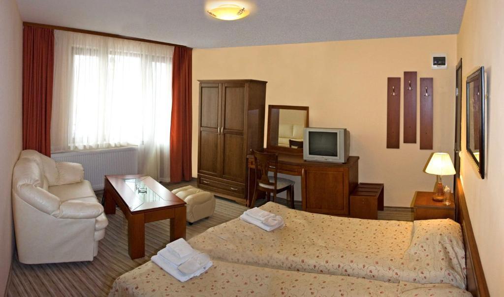 Family Hotel Zora 라즐로그 객실 사진